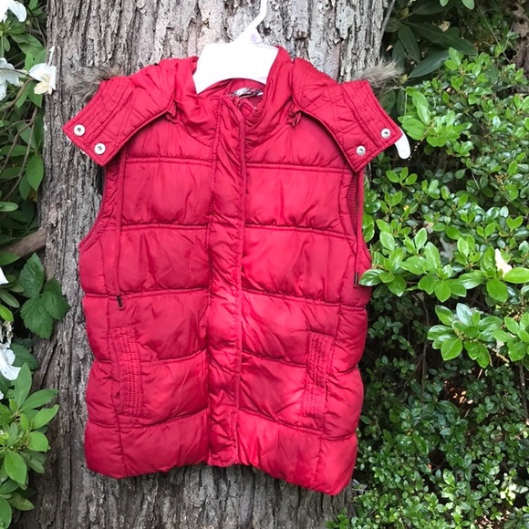 Aeropostale Red Zip Up Puffer Vest Removable Faux Fur Hat Hood Hoodie Small S - Picture 10 of 16